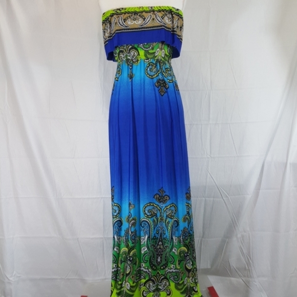 BONGO Dresses & Skirts - Bongo strapless Paisley  Print summer dress